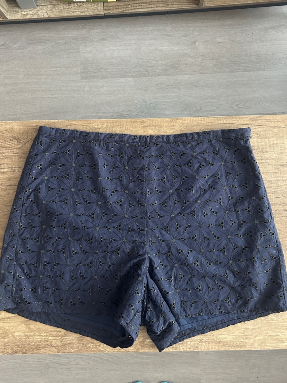 A New Day Women’s Stretch Shorts Navy Size 12 Casual Dressy High Rise Side Zip